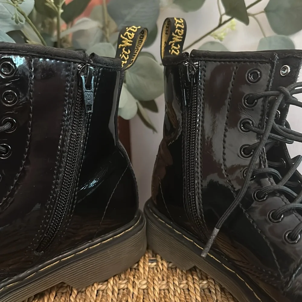 Dr. Martens Youth 1460 Delaney patent leather Black Lace-Up zipper 3 Boots